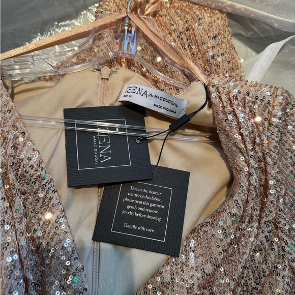 Stunning NWT MAC DUGGAL Sequined Long Sleeve Midi Dress Sz 14 - Picture 6 of 13